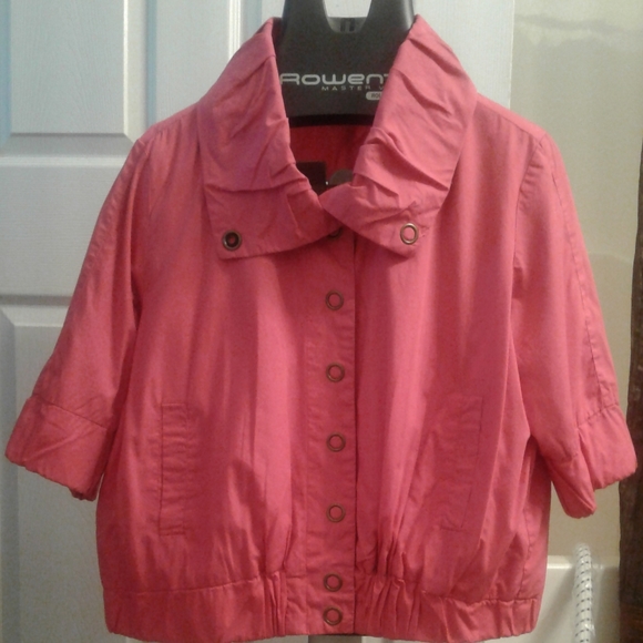 Jacket - Picture 10 of 10